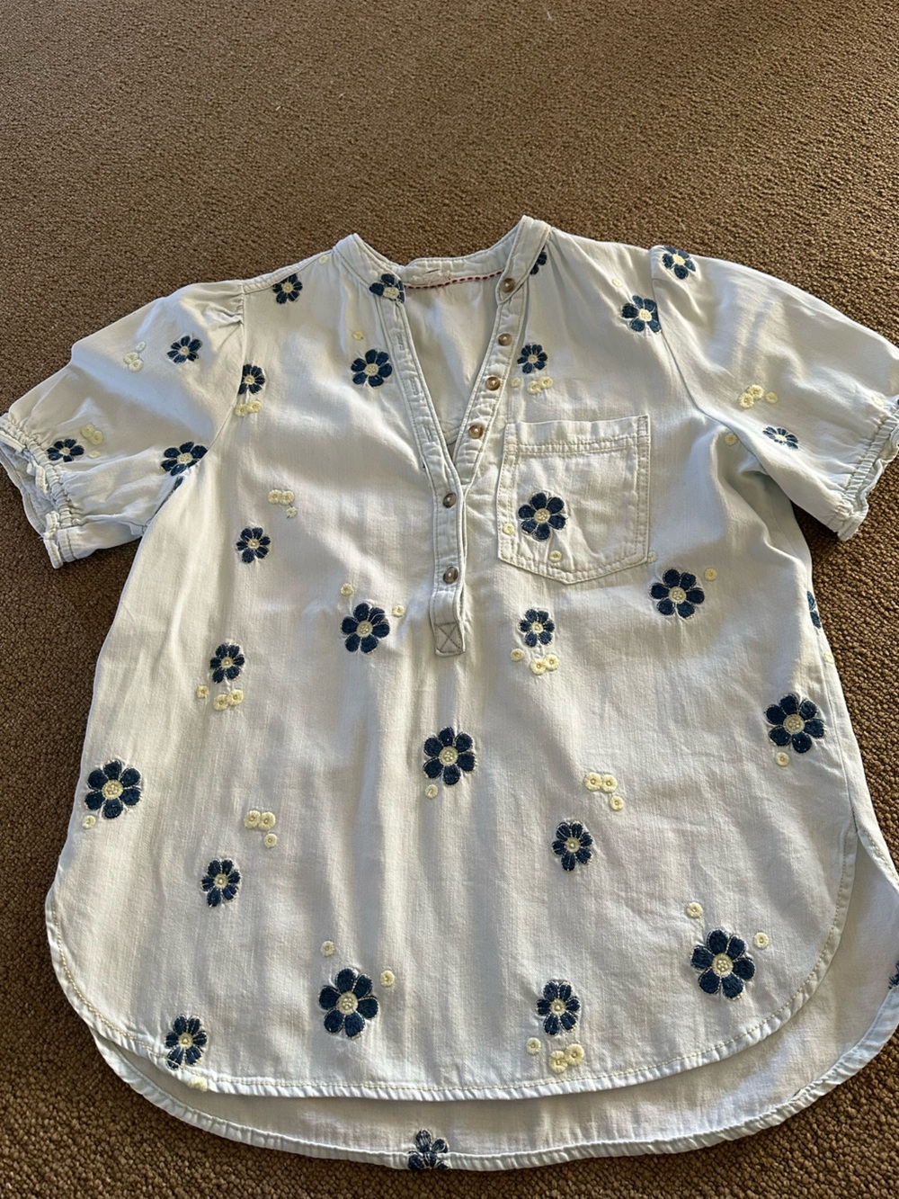 Pilcro / Anthropologie Light Demin Embroidered Floral Popover Top